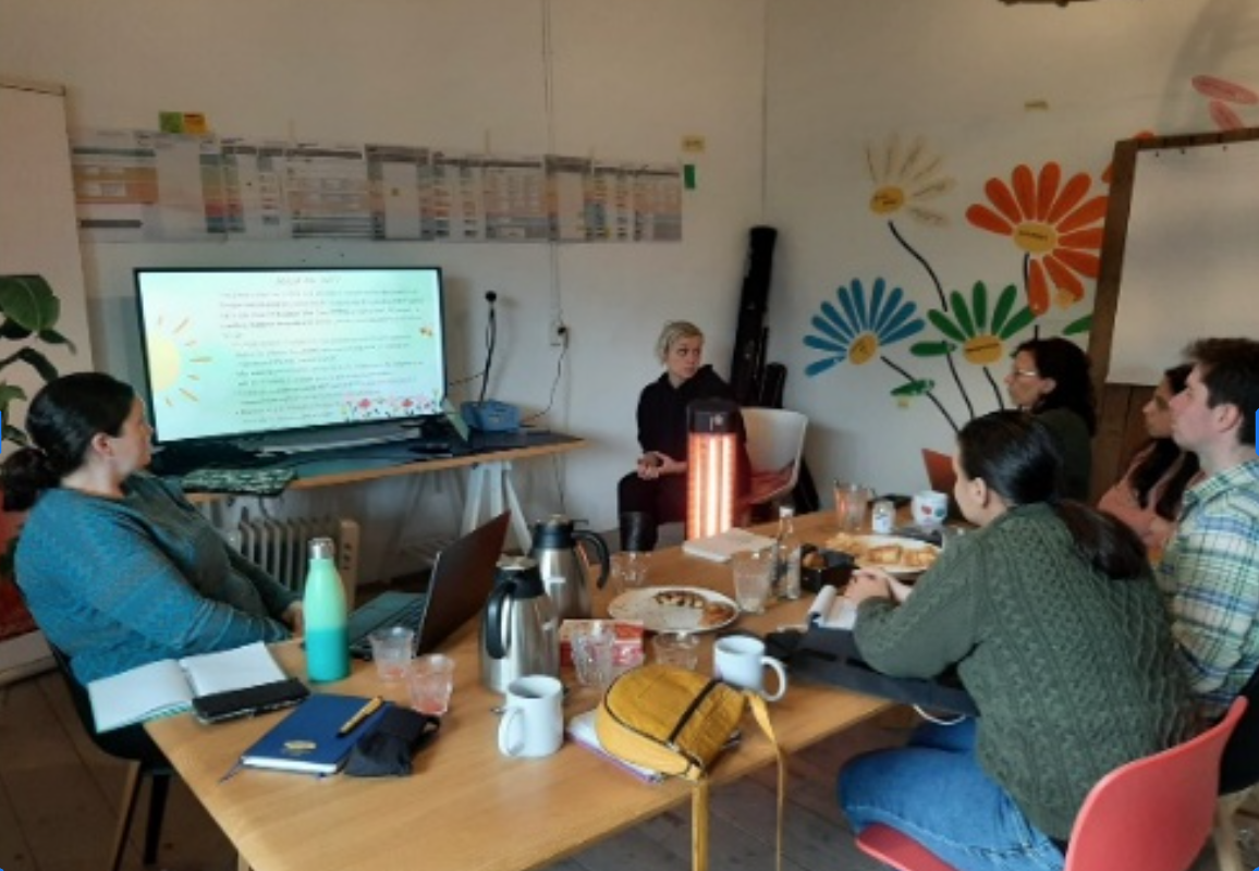 Team with Erasmus flag